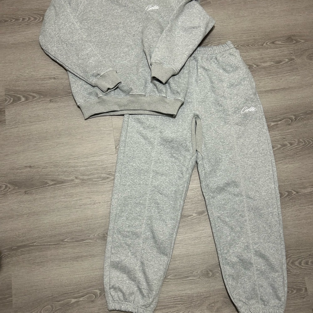 Men's Gray Corteiz Sweatpants and Sweatshirt Set